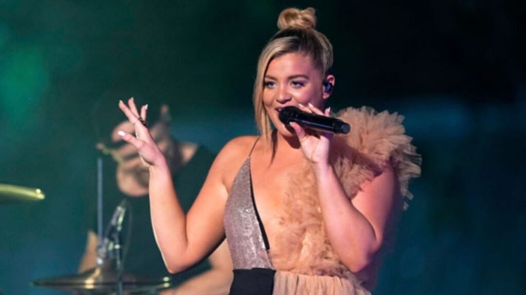 lauren alaina's glam, chic ans sexy dressup