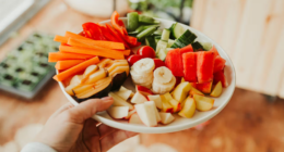 Fibermaxxing trend featuring high-fibre foods including beans, oats, berries, vegetables and seeds